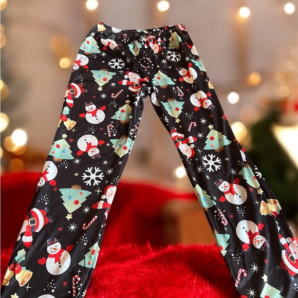 Brand new Christmas pj pants size L but runs on the smaller size (Medium) 🎄🎅 - Picture 4 of 4